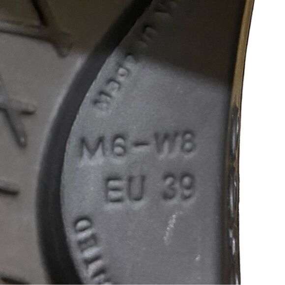 Oofos Women's Ooahh Limited Edition Cheetah Slides - Picture 8 of 8